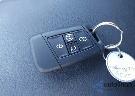 2024 Volkswagen Tiguan 2.0T Se R-Line Black z USA, uszkodzony, nr VIN 3VVCB7AX8RM096550